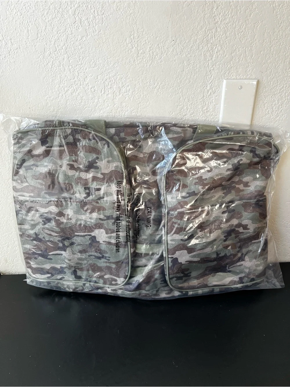 NWT Busch Gardens Camo Weekender Duffel Bag